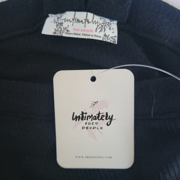 *SOLD* FREE PEOPLE 'Intimately', black ribbed v-neck cami NWT Size Small - Picture 8 of 8